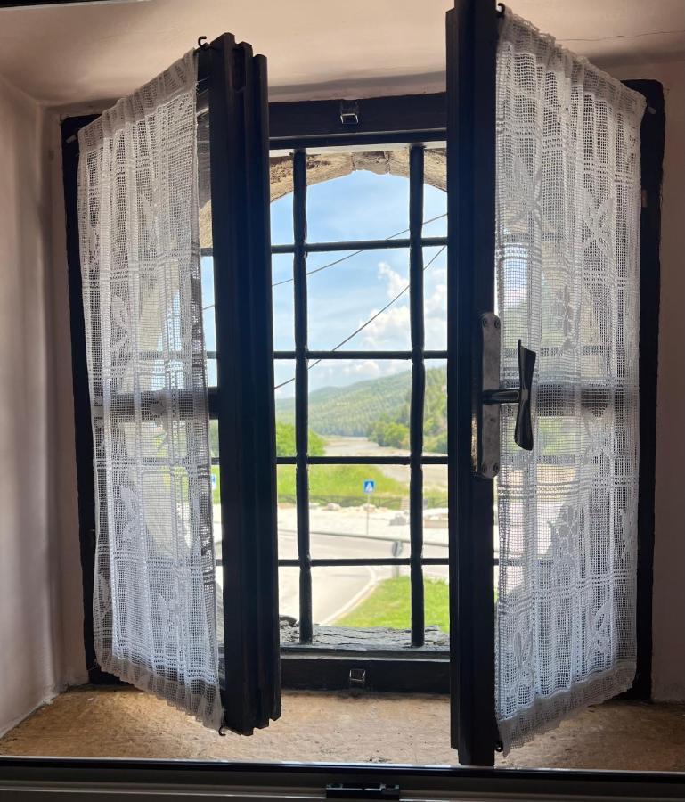 Hotel Fole Berat Exteriér fotografie